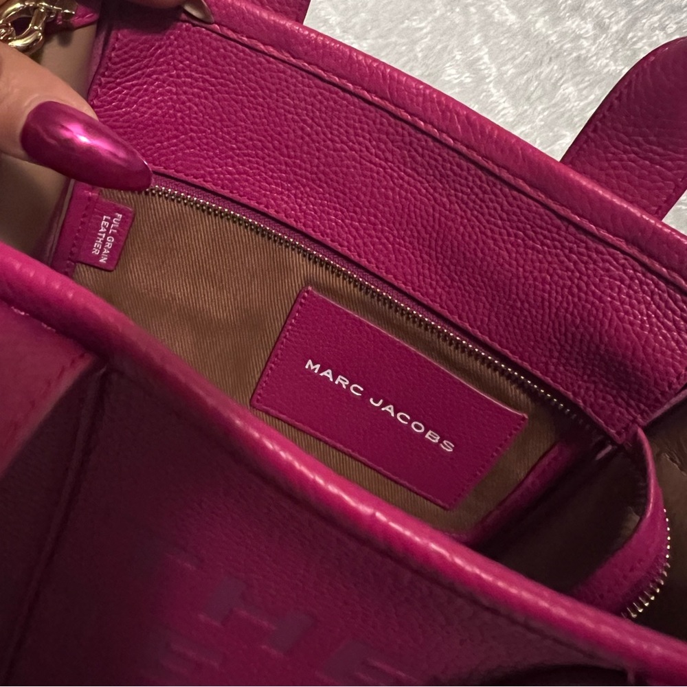 Small leather Marc Jacobs tote in lipstick pink